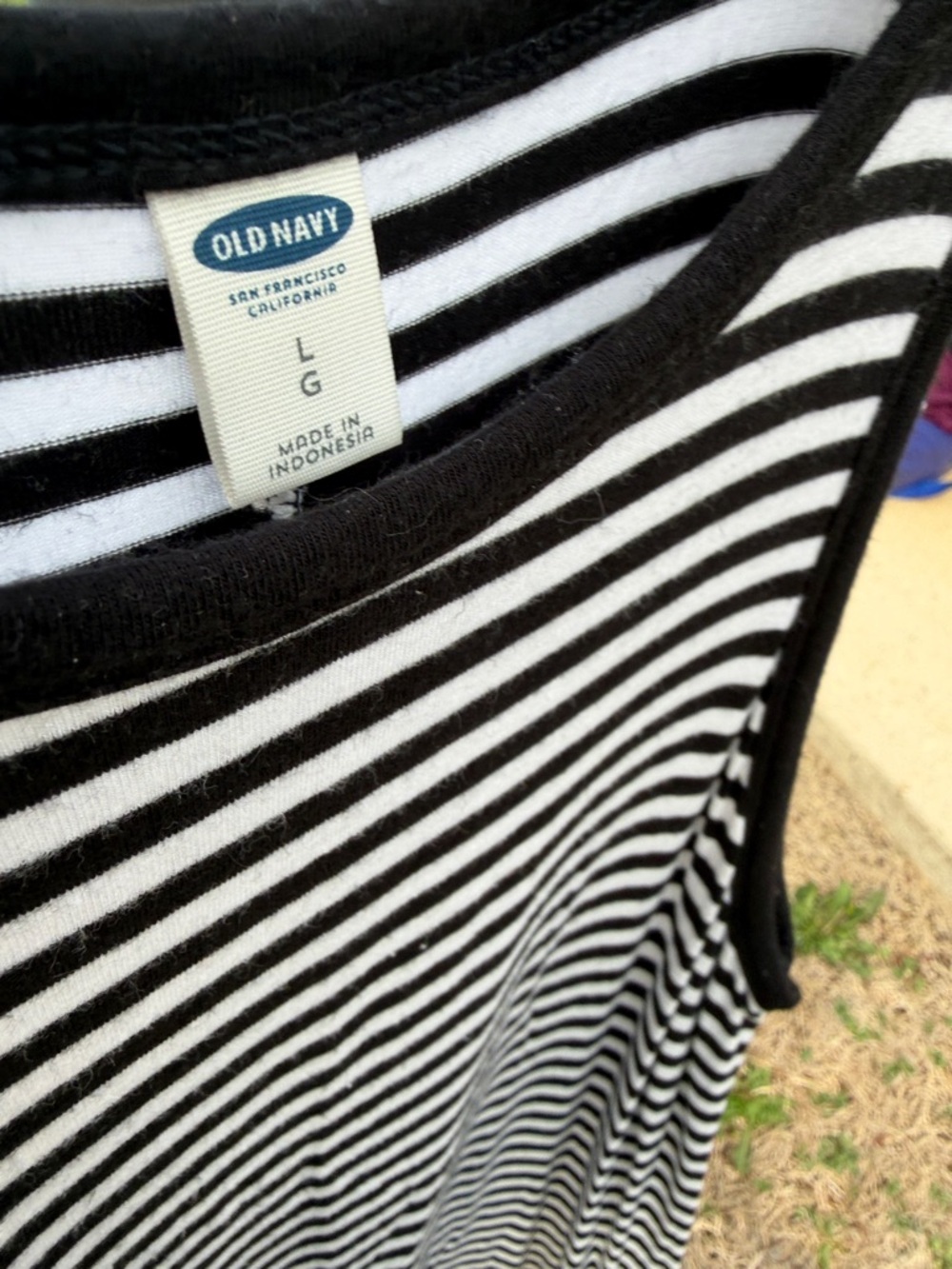 Old Navy b&w striped knit swing sleeveless dress - Picture 4 of 7